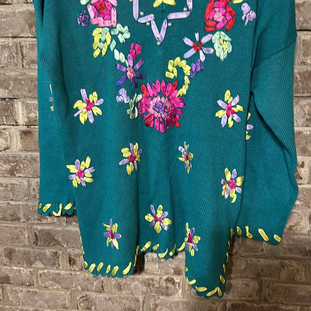 Vintage Sweater!! - Picture 6 of 6